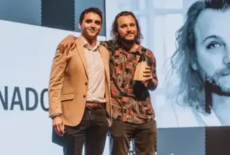 MAZDA ENTREGA EL PREMIO “ALMA CREATIVA” A PAYO SÖCHTING