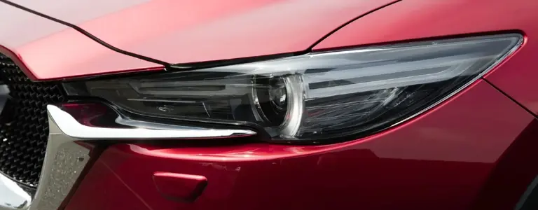 ¿POR QUÉ ELEGIR UN AUTO CON LUCES LED Y CÓMO APROVECHAR SUS VENTAJAS?