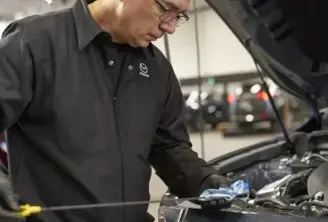 ¿CADA CUÁNTO SE CAMBIA EL ACEITE DE UN AUTO? GUÍA BÁSICA PARA CUIDAR TU MOTOR 